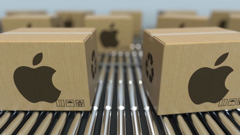 With the shifting of productions to Vietnam, Apple aims for a favorable business environment for its operations. | Source: Shutterstock