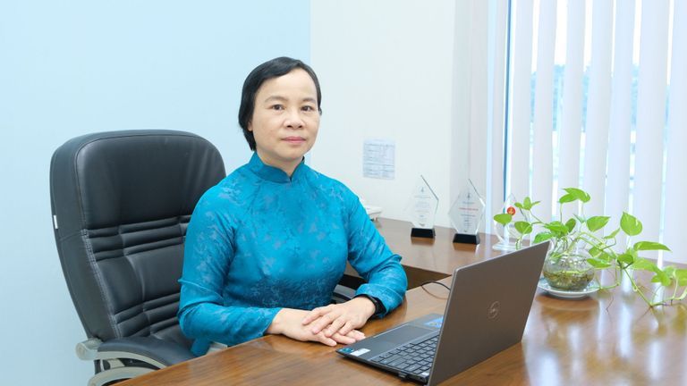 Chị Trần Thị Huệ - Giám đốc Nhà máy công ty Dược phẩm United International Pharma | Nguồn: UIP.