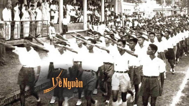 Buổi diễu hành của Thanh niên Tiền phong - lực lượng đóng vai trò quan trọng trong việc giành chính quyền tại Sài Gòn năm 1945. | Nguồn: Báo Điện tử Đảng Cộng sản Việt Nam