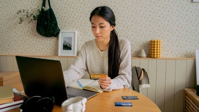Câu hỏi thường gặp về đầu tư chứng khoán.