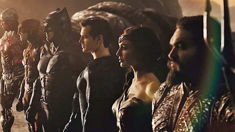Dàn diễn viên chính trong phim Justice League bản Snyder Cut.
