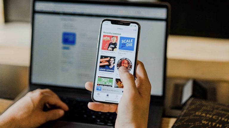 Nguồn: Austin Distel @ Unsplash