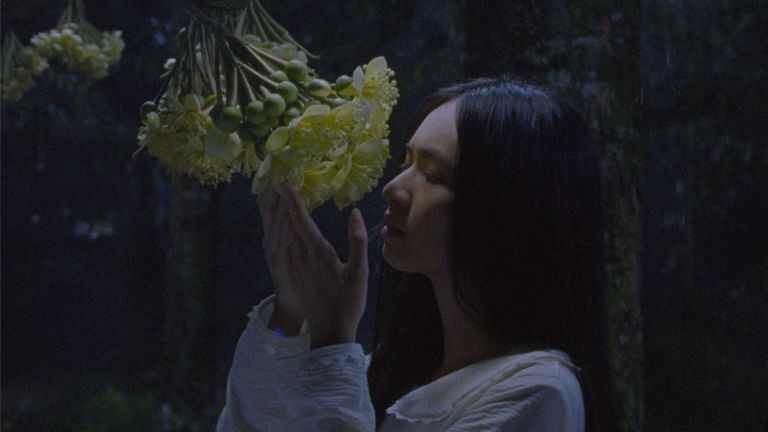‘Chín’: Như trái sầu riêng lưu hương, thời gian đọng lại tiếng gọi sâu thẳm
