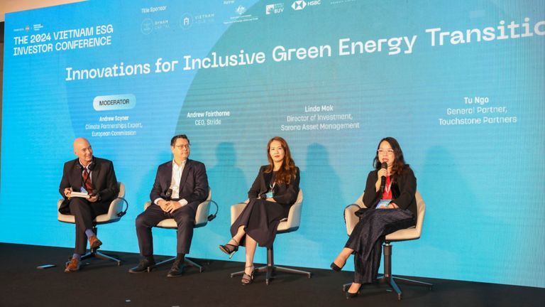 Phiên thảo luận: Innovations for Inclusive Green Energy Transition | Nguồn: Khooa Nguyen cho Vietcetera.