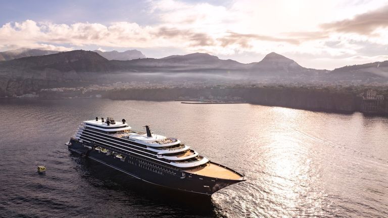Ritz-Carlton yacht | Source: JW Marriott Phu Quoc Emerald Bay Resort & Spa