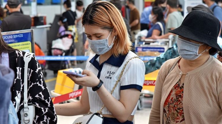 Strict monitoring of people coming to Vietnam is a necessary step to prevent the disease from entering the borders and spreading into the community.
