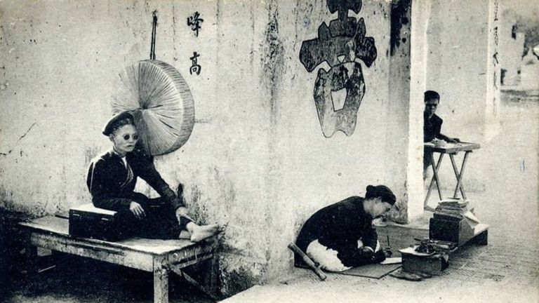 Vietnam’s Everyday Spirituality Explained Through 4 Fortune-Telling Traditions