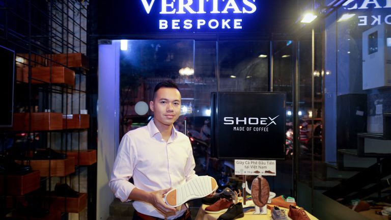 Từ đam mê đến phát kiến làm giày cà phê của doanh nhân 8x Việt Nam