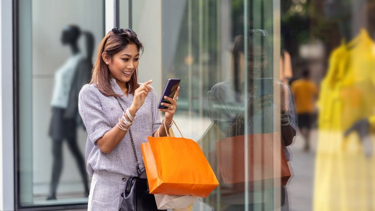 Chạy đua vật chất không bao giờ là đủ. Làm sao để dừng lại?